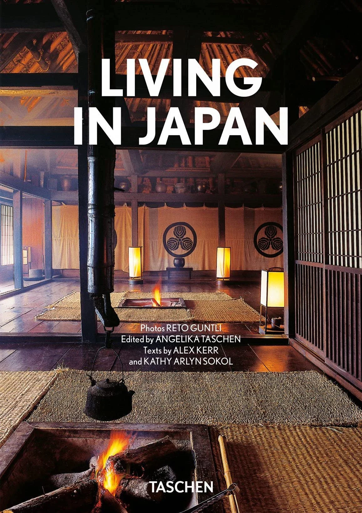 Living in Japan. 40th Edition